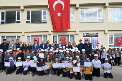 SAĞLIK ELÇİLERİ AKSU’DA YETİŞİYOR