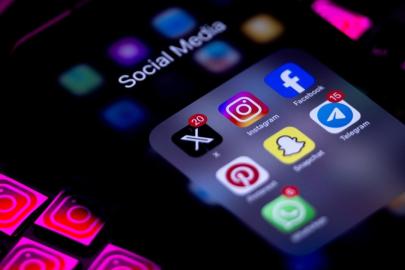 SOSYAL MEDYA PAYLAŞIMLARINA KİMLİK TALEBİ