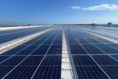 TERMİNAL-2 ÇATISINA 4 MW’LIK GÜNEŞ ENERJİSİ SANTRALİ
