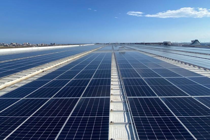 TERMİNAL-2 ÇATISINA 4 MW’LIK GÜNEŞ ENERJİSİ SANTRALİ