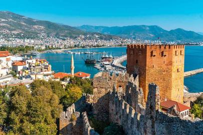ALANYA’DA BAYRAM ÖNCESİ TURİZM HAREKETLİLİĞİ BAŞLADI