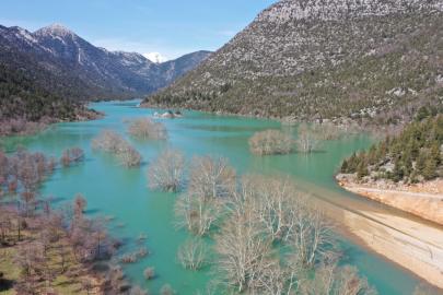 ANTALYA-KONYA YOLUNDA 4 KİLOMETRE SULAR ALTINDA