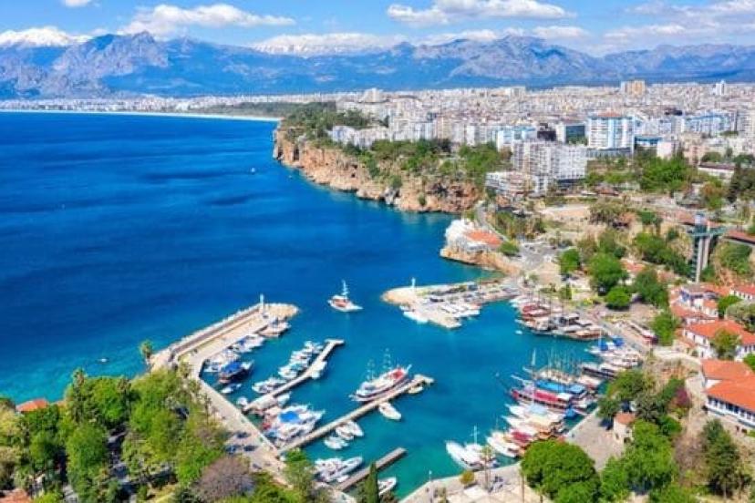 ANTALYA’DA 3 BAYRAMLA SEZON AÇILIŞI