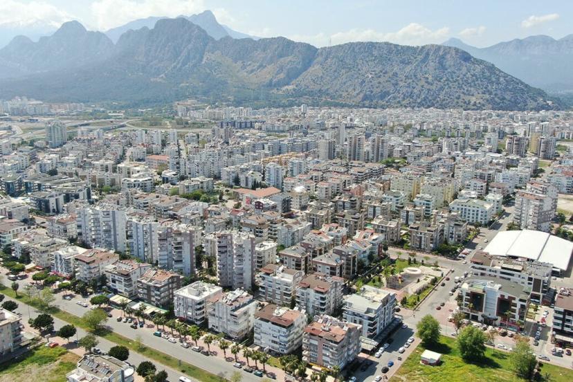 ANTALYA’DA KONUT FİYATLARI UÇUŞTA