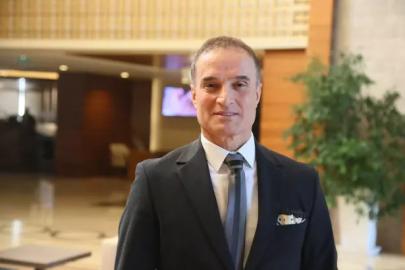 ÜÇ BAYRAM UMUDUNA SAVAŞ GÖLGESİ