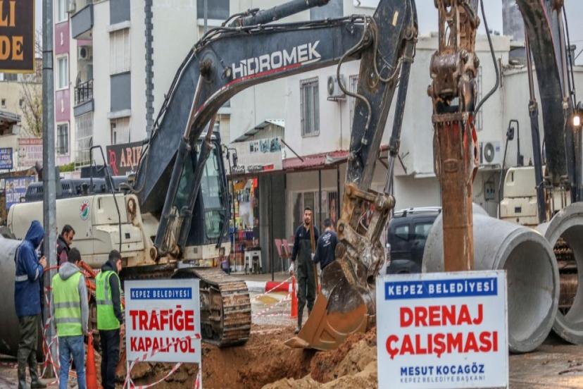 21. CADE'DE  YAĞMUR SUYU ALTYAPISI GÜÇLENDİ