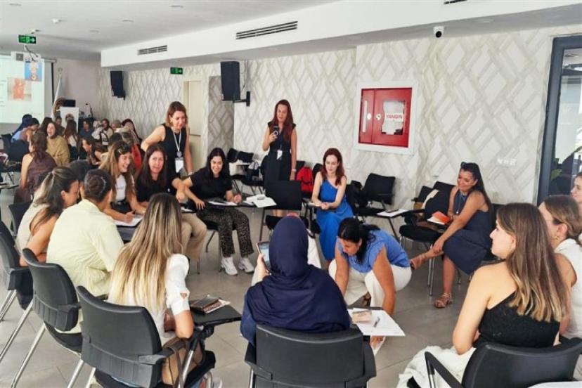 ALANYA BELEDİYESİ ÇOCUK AKADEMİLERİ HİZMET İÇİ EĞİTİM PROGRAMI TAMAMLANDI