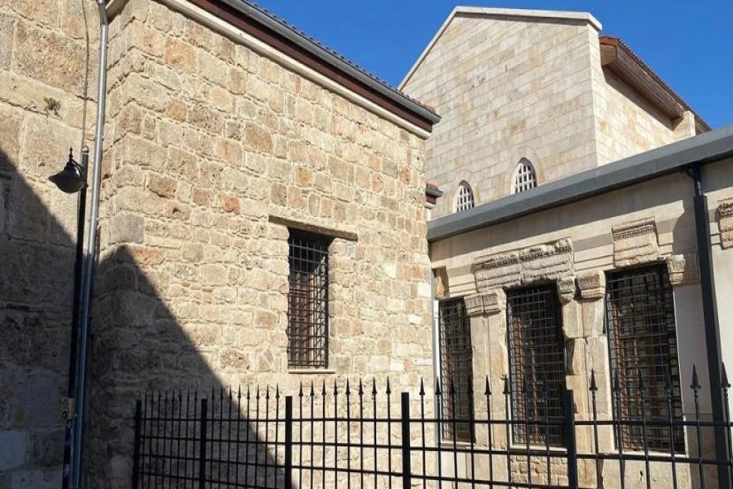 ANTALYA’DA KESİK MİNARE’YE ZİYARETÇİ AKINI: İLGİNÇ TARİHİYLE DİKKAT ÇEKİYOR