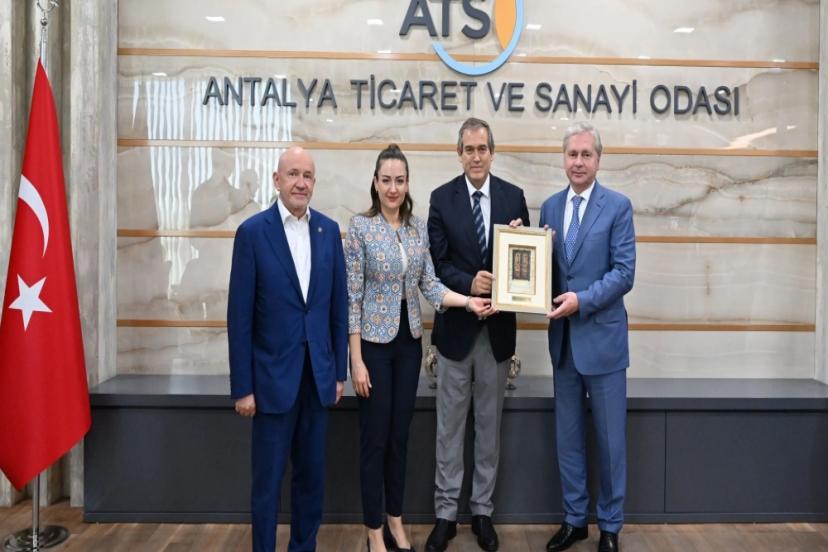 ANTALYA İŞ DÜNYASI MOSKOVA HEYETİ İLE BULUŞTU