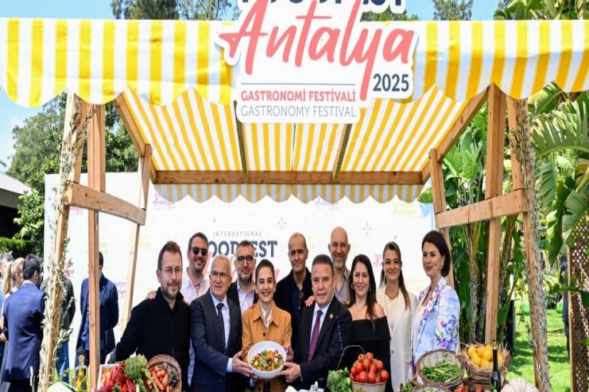 ANTALYA’NIN LEZZET ŞÖLENİ BAŞLIYOR