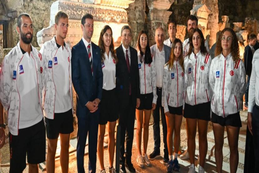 AVRUPA’NIN EN İYİ KÜREKÇİLERİ ANTALYA’DA YARIŞIYOR