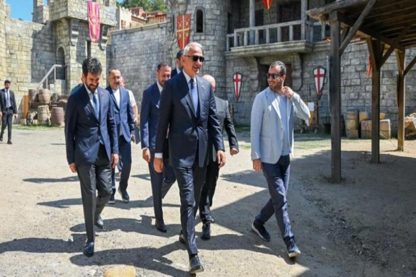 BAKAN ERSOY'DAN BOZDAĞ FİLM PLATOLARINA ZİYARET