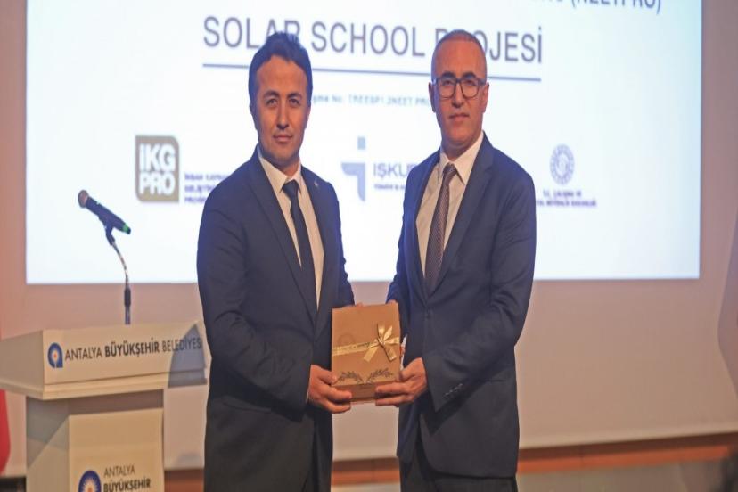 BÜYÜKŞEHİR’DEN GENÇLERE ÇEVRE DOSTU İSTİHDAM