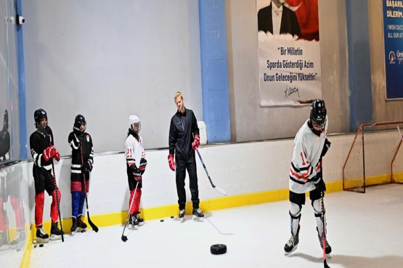 BUZ HOKEYİ GELİŞİM KAMPI İLK KEZ ANTALYA’DA