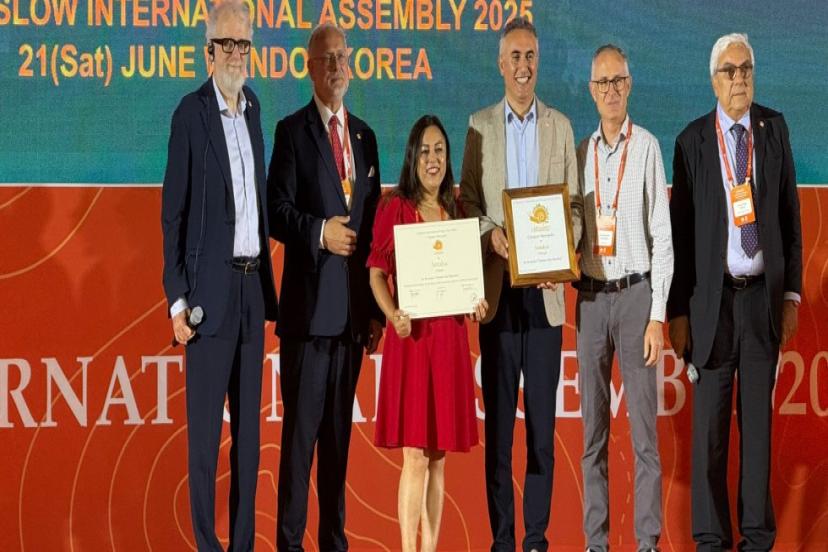 CİTTASLOW FİKİR MARATONU ÖDÜLÜ BAŞKAN BÖCEK'E TAKDİM EDİLDİ