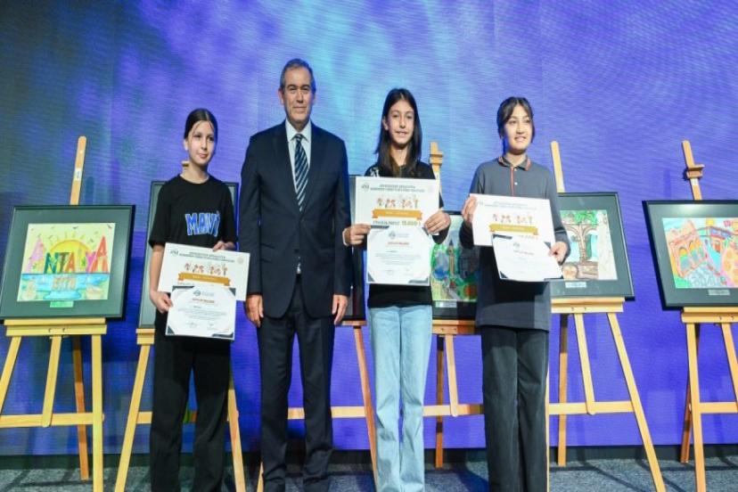 CUMHURİYETİN GELECEĞİ GENÇLERLE GÜVENCEDİR