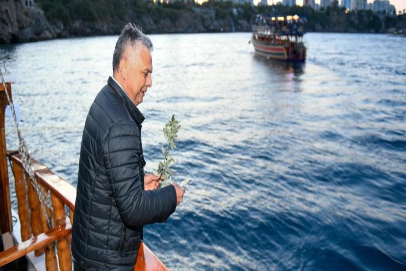 DİLEKLER, AKDENİZ’İN MAVİLİLİKLERİYLE BULUŞACAK