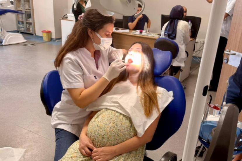 DÖŞEMEALTI DEVLET HASTANESİNDEN GEBELERE ÖZEL DİŞ SAĞLIĞI HİZMETİ