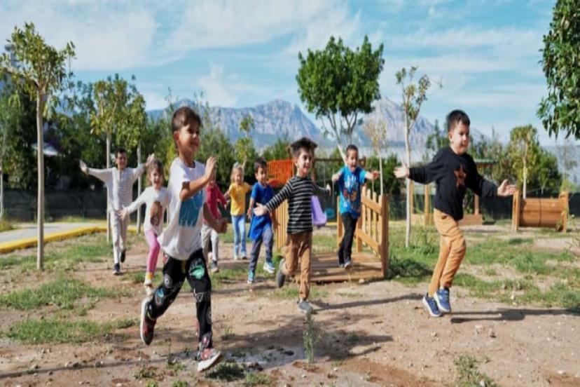 EL ELE GELECEĞE: DOĞA ÇOCUK ENSTİTÜSÜ’NDE EĞİTİM VE EĞLENCE BİR ARADA