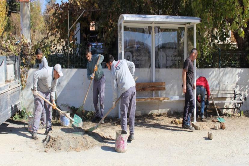 ELMALI’NIN DÖRT MAHALLESİNE OTOBÜS DURAĞI