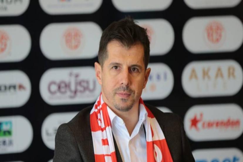 EMRE BELÖZOĞLU ANTALYASPOR’DAN AYRILDI!