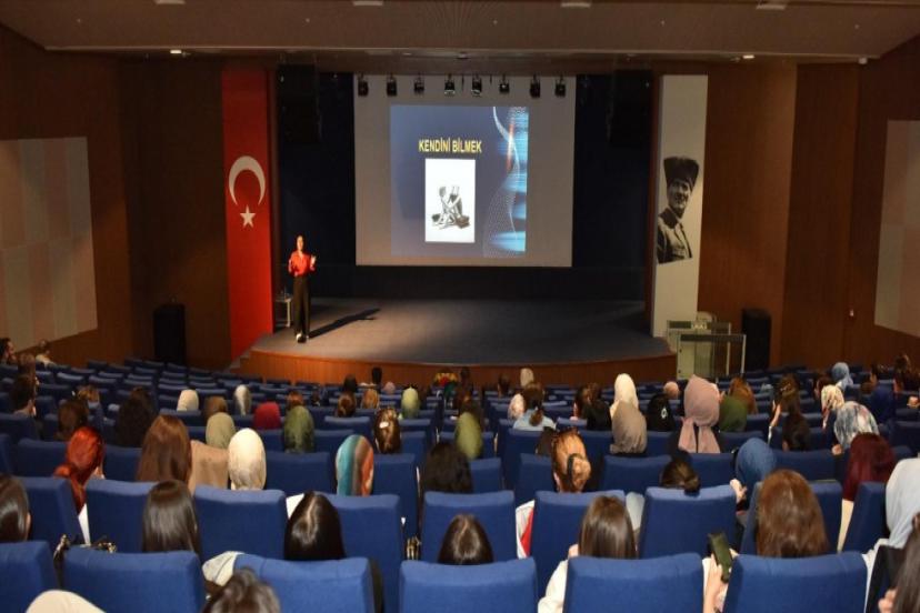 ETKİLİ İLETİŞİM VE BEDEN DİLİ EĞİTİMİ