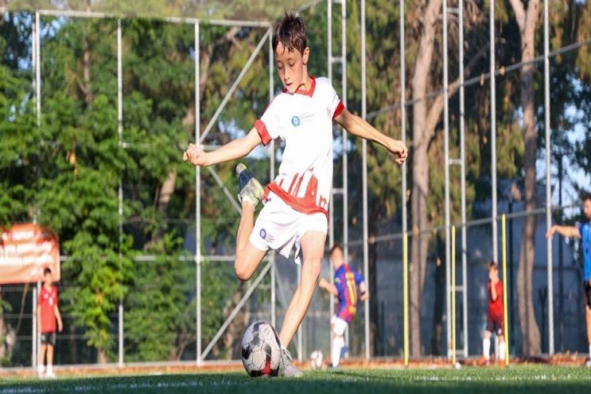 FUTBOL AKADEMİSİ KIŞ DÖNEMİ KAYITLARI BAŞLIYOR