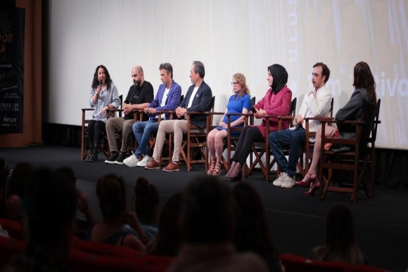 ‘GÜLİZAR’ ULUSLARARASI ARENADA 