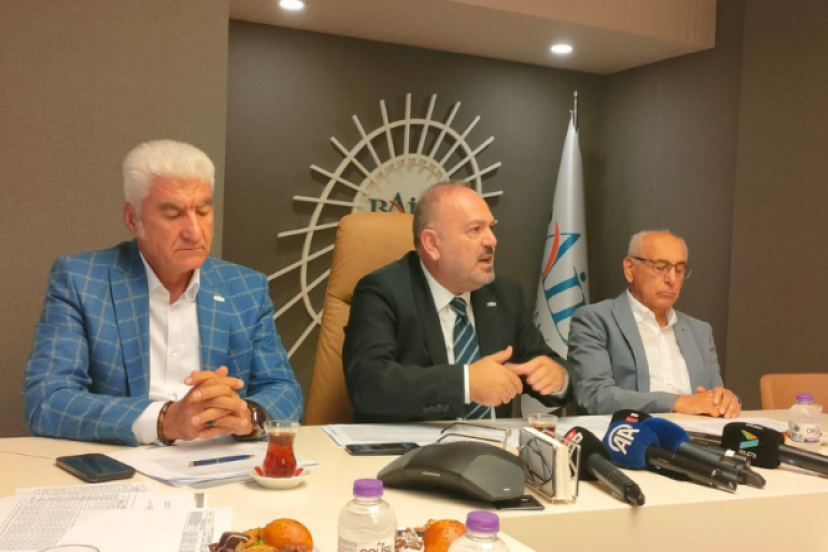 İHRACATTA HEDEFİMİZİN ALTINDAYIZ AMA MÜCADELE EDİYORUZ