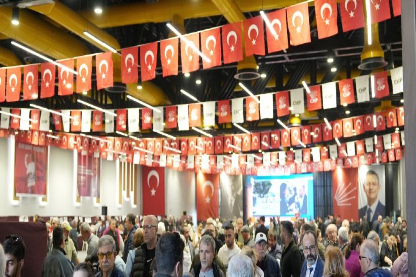 İMAMOĞLU'NA KONYAALTI'NDAN BÜYÜK DESTEK 