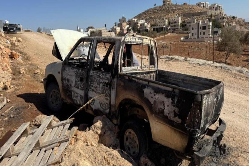 İŞGALCİ İSRAİLLİLER BATI ŞERİA'DA FİLİSTİNLİLERİN ARAÇLARINI YAKTI