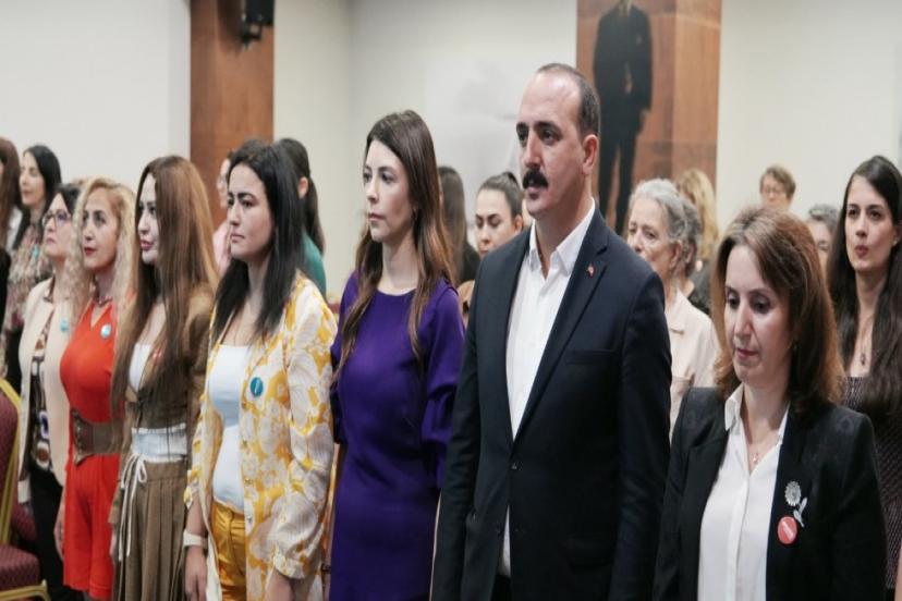 KADINLAR, SERTİFİKALARINI BAŞKAN KOTAN’DAN ALDI