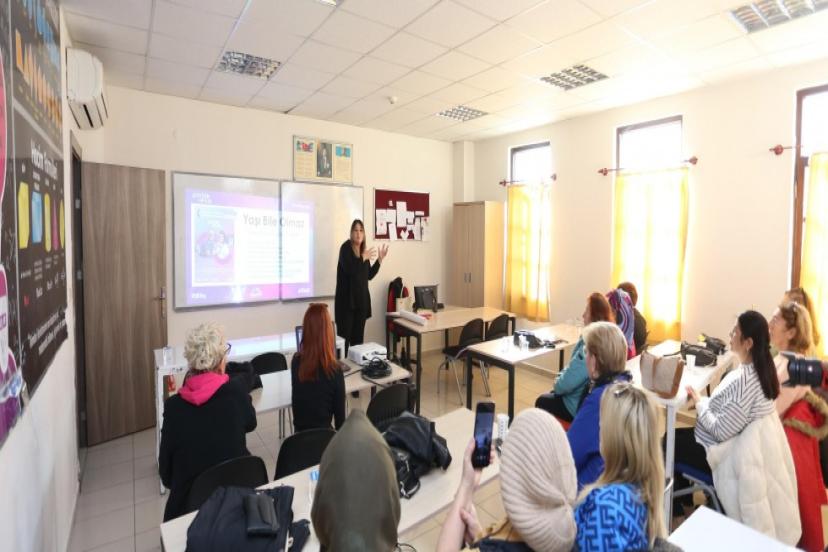 KADINLARA GÜVENLİ İNTERNET EĞİTİMİ 