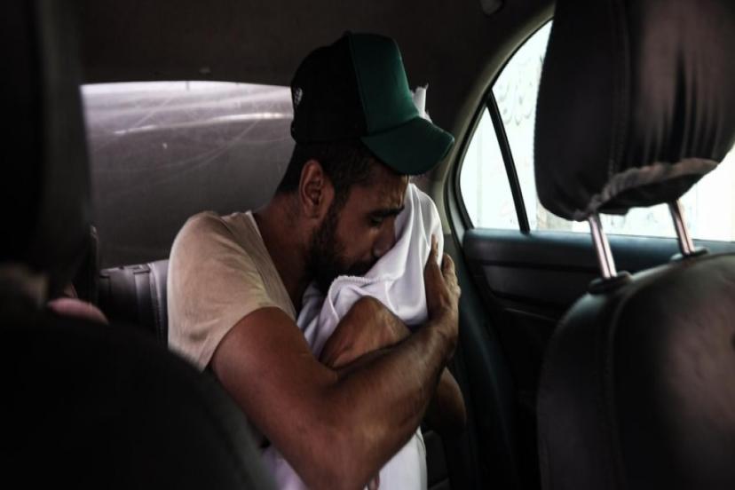 KATİL İSRAİL, GAZZE'DE YARDIM BEKLEYENLERE YİNE SALDIRDI