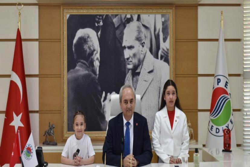 KEPEZ’DE BAŞKANLIK KOLTUĞU 23 NİSAN’A ÇOCUKLARIN 