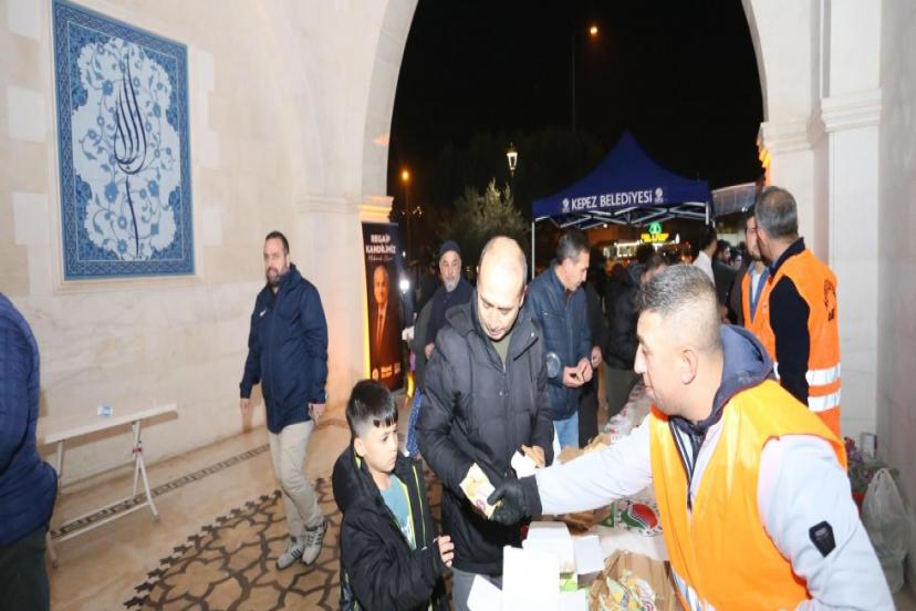 KEPEZ’DEN 5 BİN KİŞİYE KANDİL İKRAMI