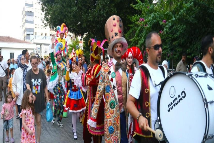 KEPEZ’İN 2. ULUSLARARASI KÜLTÜR FESTİVALİ RENKLİ GÖRÜNTÜLERLE BAŞLADI