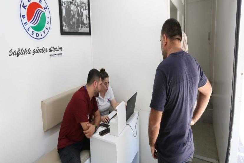 KEPEZ’İN MOBİL SAĞLIK MERKEZİ’NDEN DOKUMAPARK’TA KANSER TARAMASI