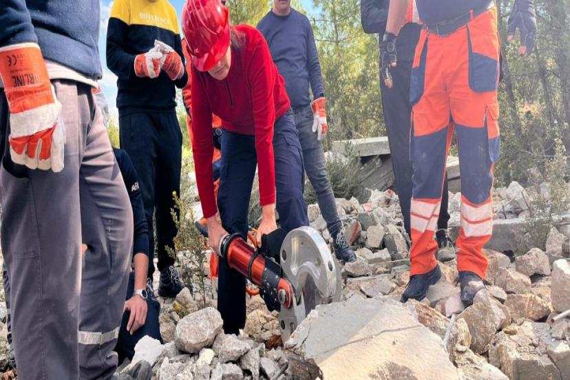 KEPEZ PERSONELİ AFETLERDE  PROFESYONEL MÜDAHALEYE HAZIRLANIYOR