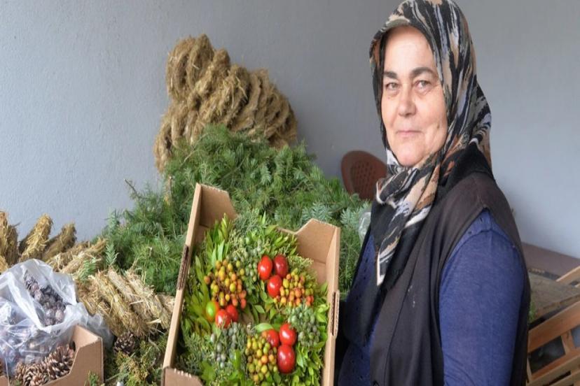 KÖYLÜ KADINLAR AVRUPA’YI ÇELENKLERLE DONATIYOR
