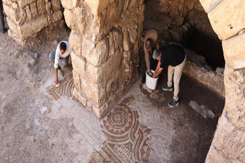 MİDYAT'TA 1500 YILLIK MOZAİK KEŞFİ