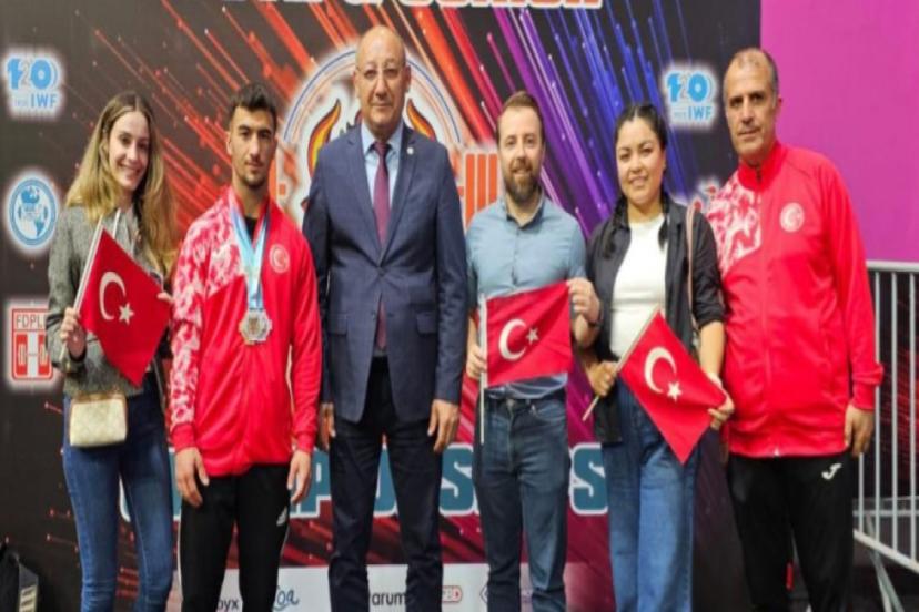 MİLLİ HALTERCİLERDEN 4 MADALYA