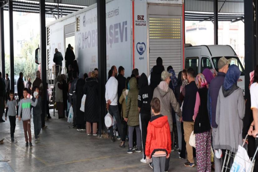 MOBİL AŞEVİ İFTARDA İZDİHAM YAŞIYOR..!