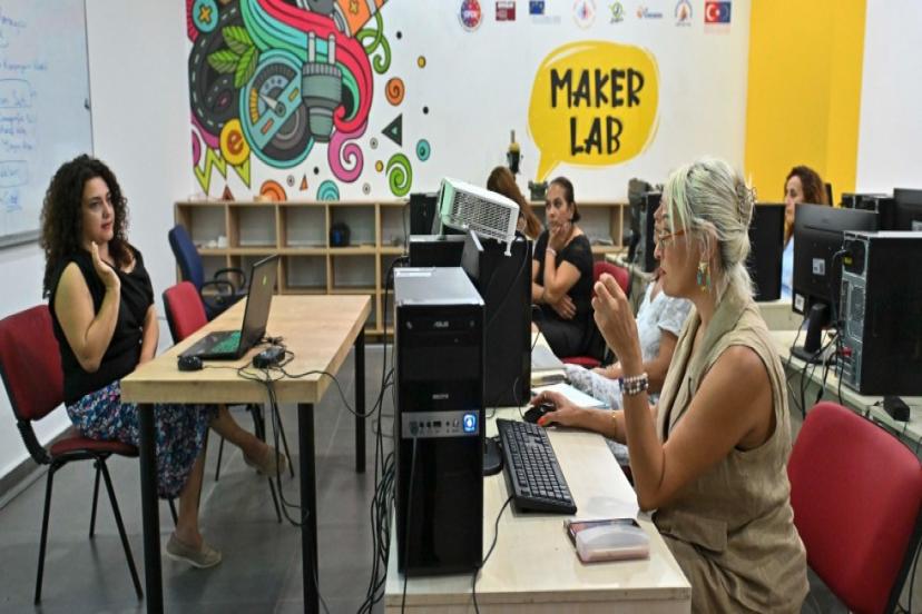 MURATPAŞA’DAN KADINLARA DİJİTAL ÇAĞ EĞİTİMİ