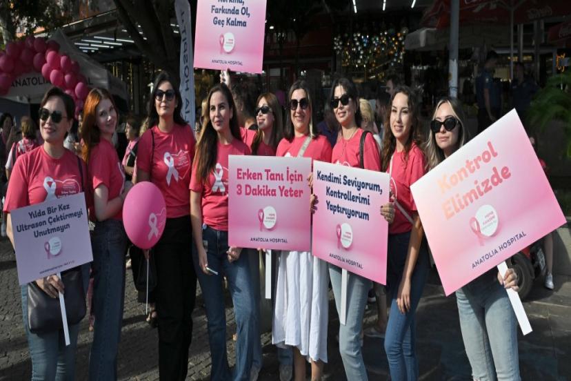 MURATPAŞA’DAN YAŞAMA DOKUNAN ETKİNLİK: MEME KANSERİNDE FARKINDALIK ZAMANI