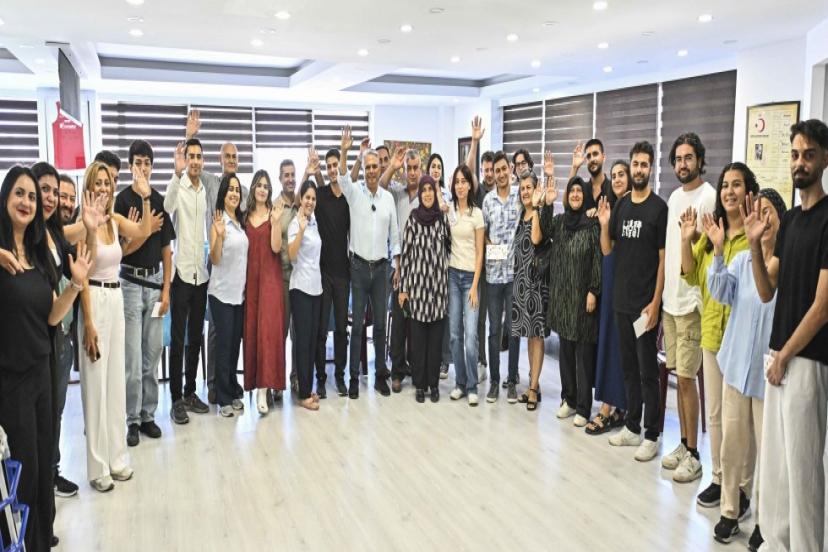 MURATPAŞA GENÇLERE YOL ARKADAŞI