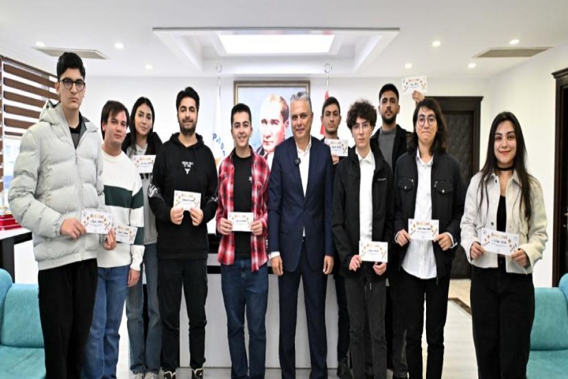 MURGEM’Lİ GENÇLER ANTALYA’NIN ZİRVESİNDE