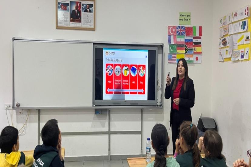 ÖĞRENCİLERE İKLİM DEĞİŞİKLİĞİ VE SIFIR ATIK EĞİTİMİ VERİLDİ