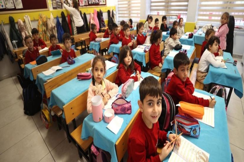 OKULLARDA İKİNCİ DÖNEM BUGÜN BAŞLADI