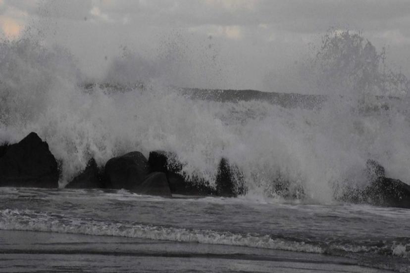 ORDU'DA BUGÜN VE YARIN DENİZE GİRMEK YASAKLANDI 
